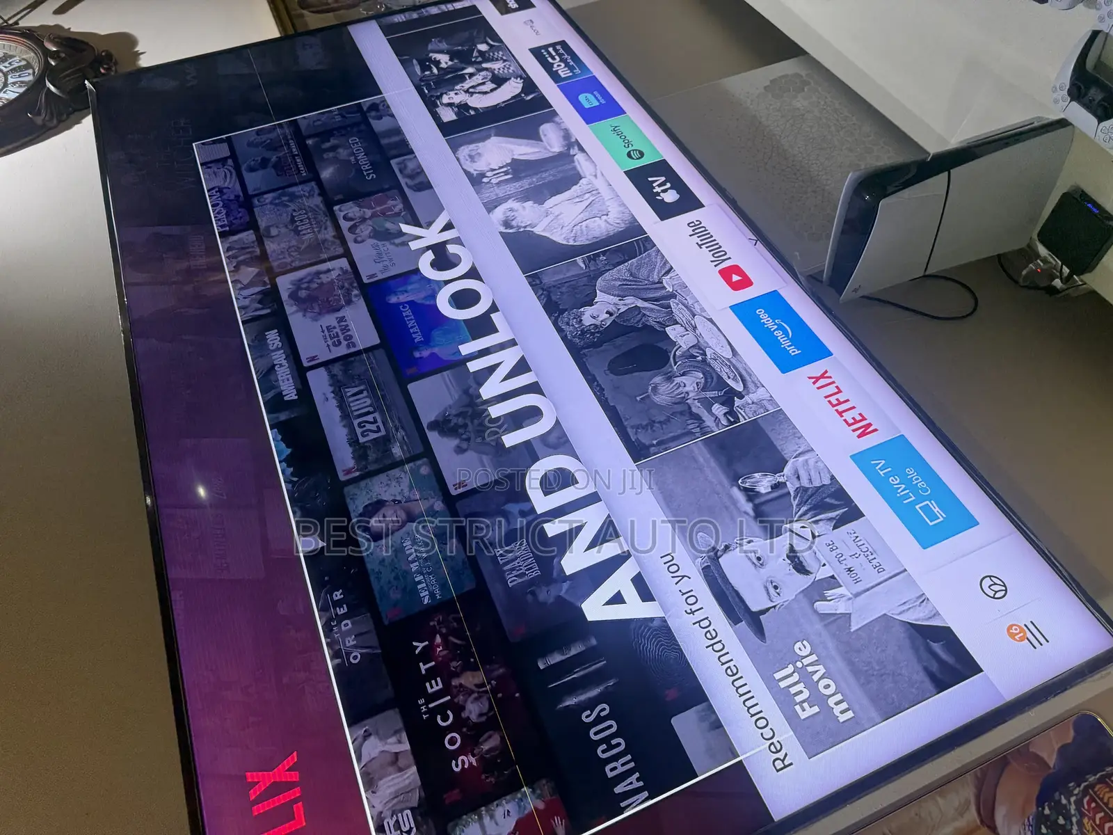 82 Inches Samsung Smart Qled Tv