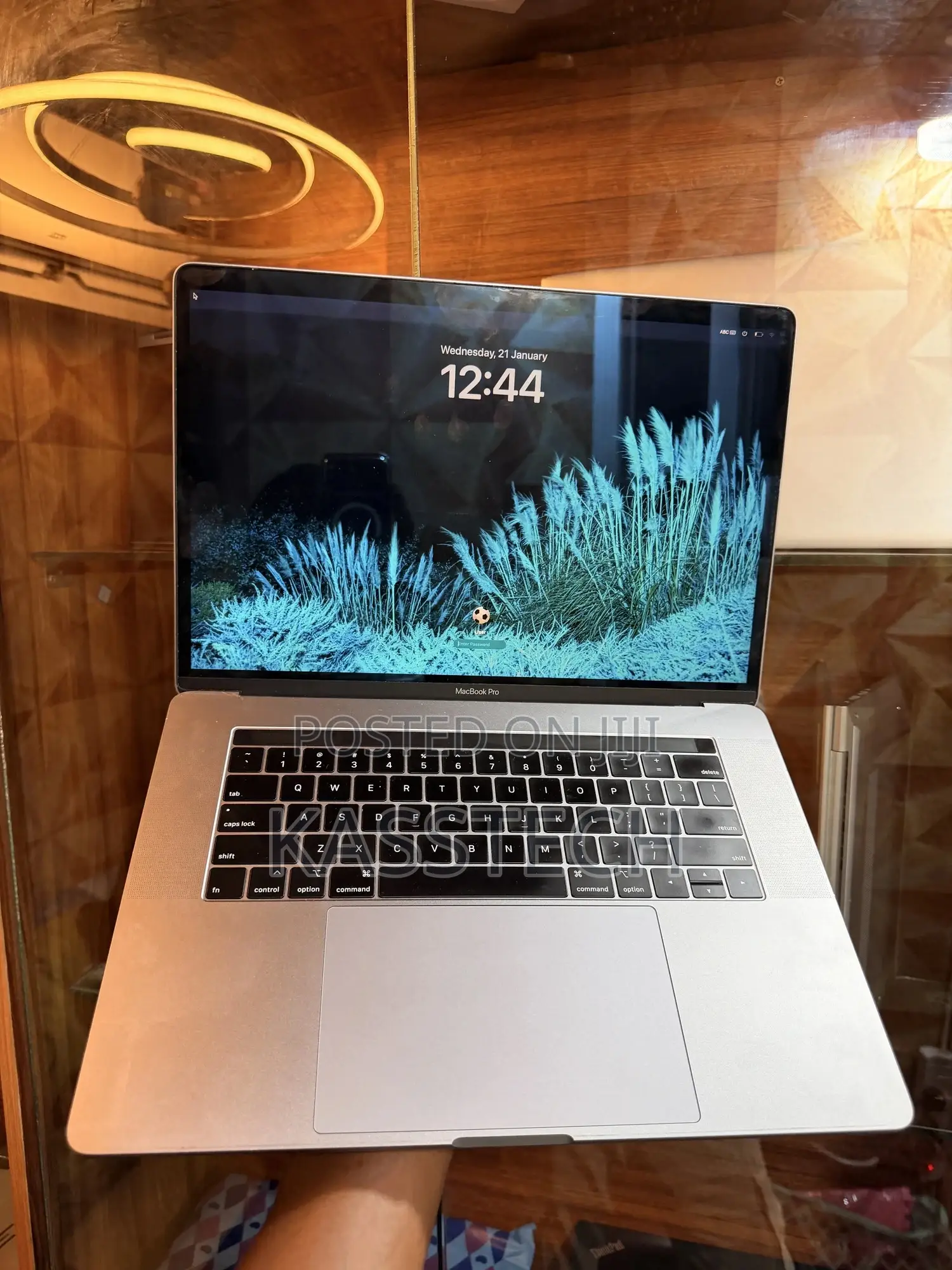 Laptop Apple MacBook Pro 2018 32GB Intel Core I7 SSD 512GB