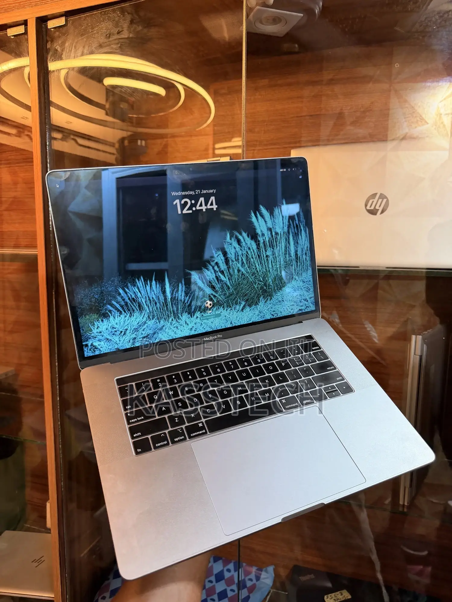 Laptop Apple MacBook Pro 2018 32GB Intel Core I7 SSD 512GB