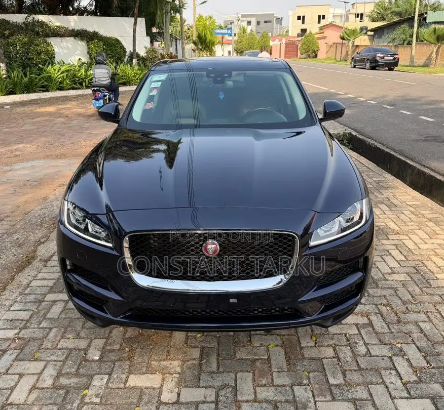 Jaguar E-Pace First Edition 2018 Blue