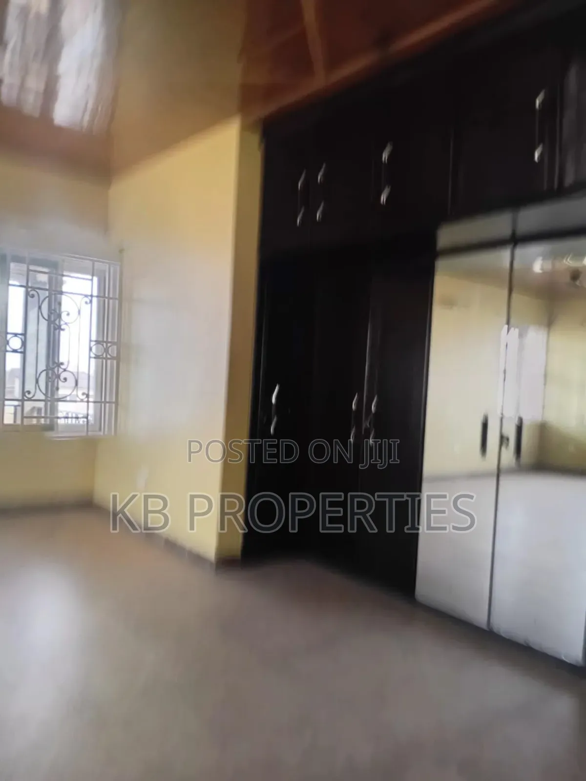 5bdrm Mansion in Kb Properties, Spintex for rent