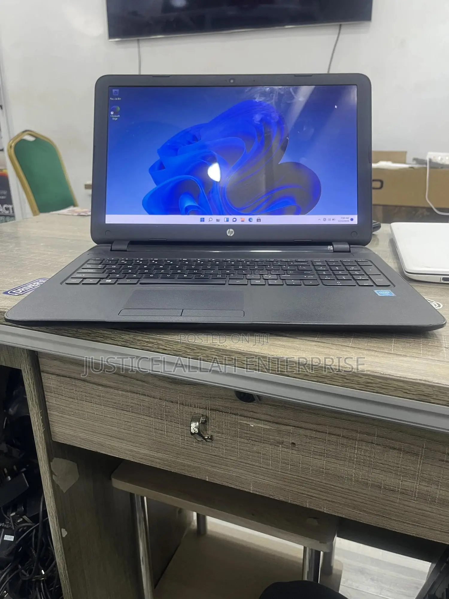 Laptop HP 4GB Intel HDD 1T