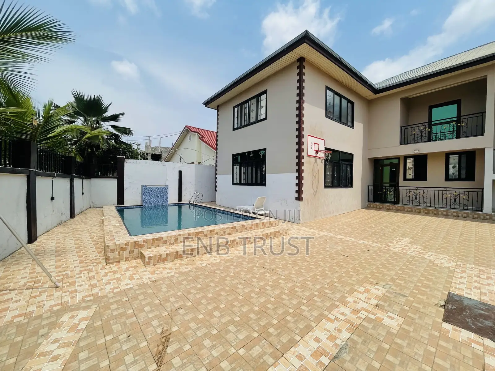 7bdrm Duplex in East Legon, Police Station for sale