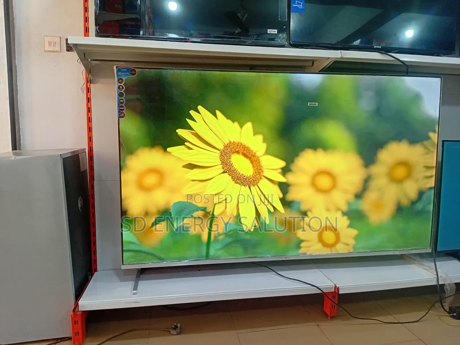 Green 75" Smartscreen Tv