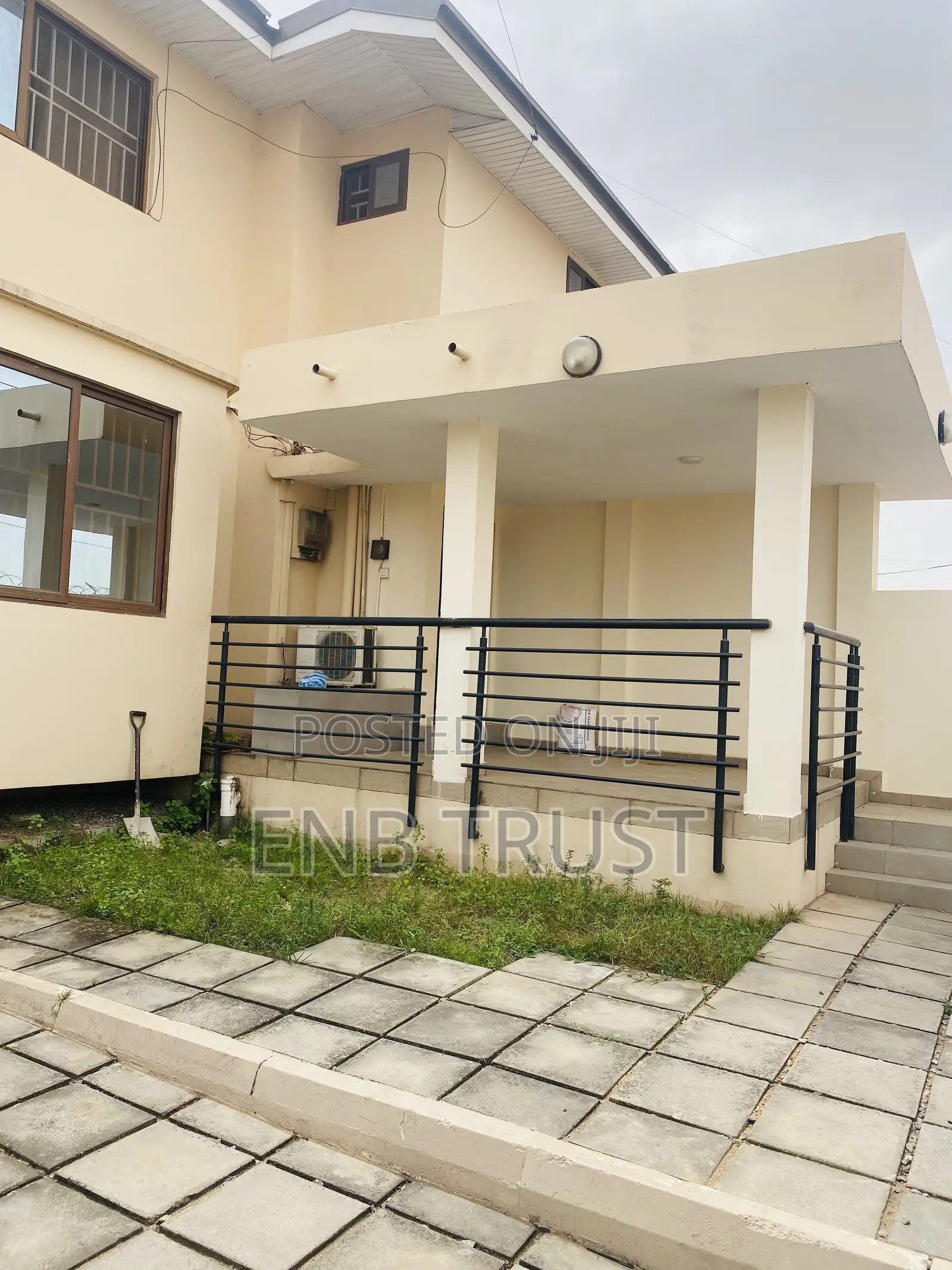 2bdrm House in Cfc Estate, The Mall for rent