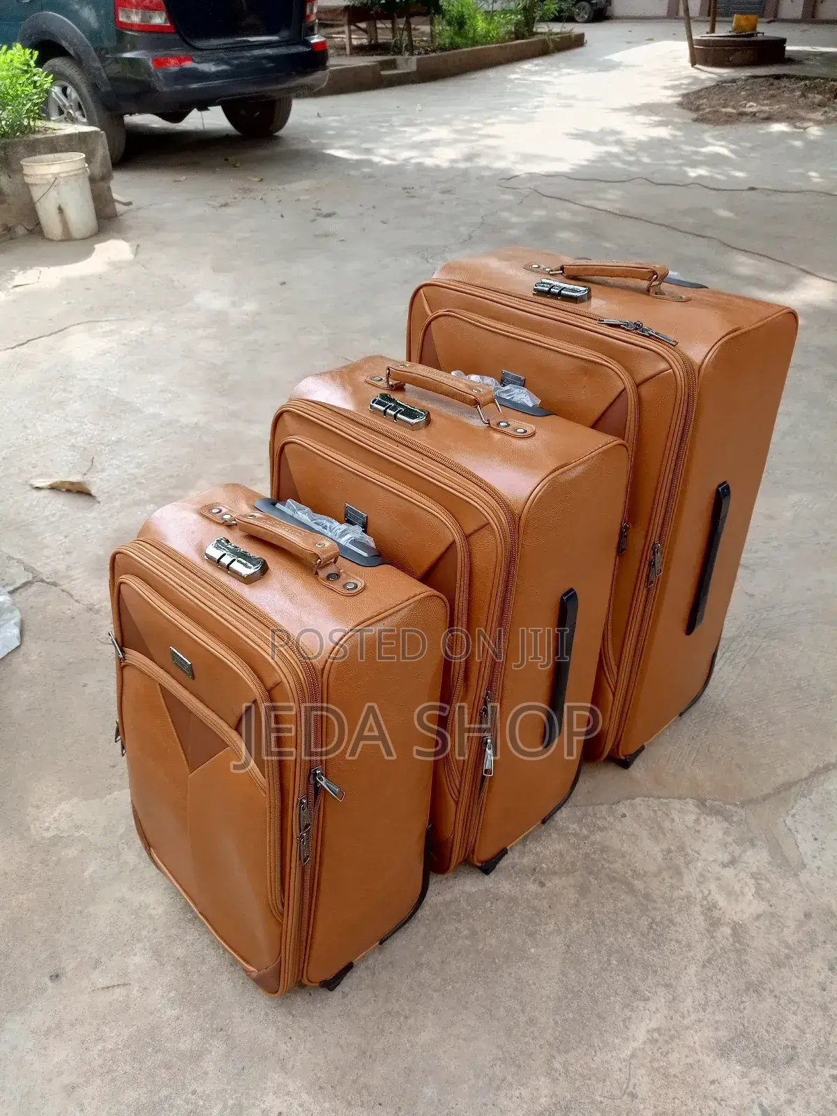 Traveling Bag