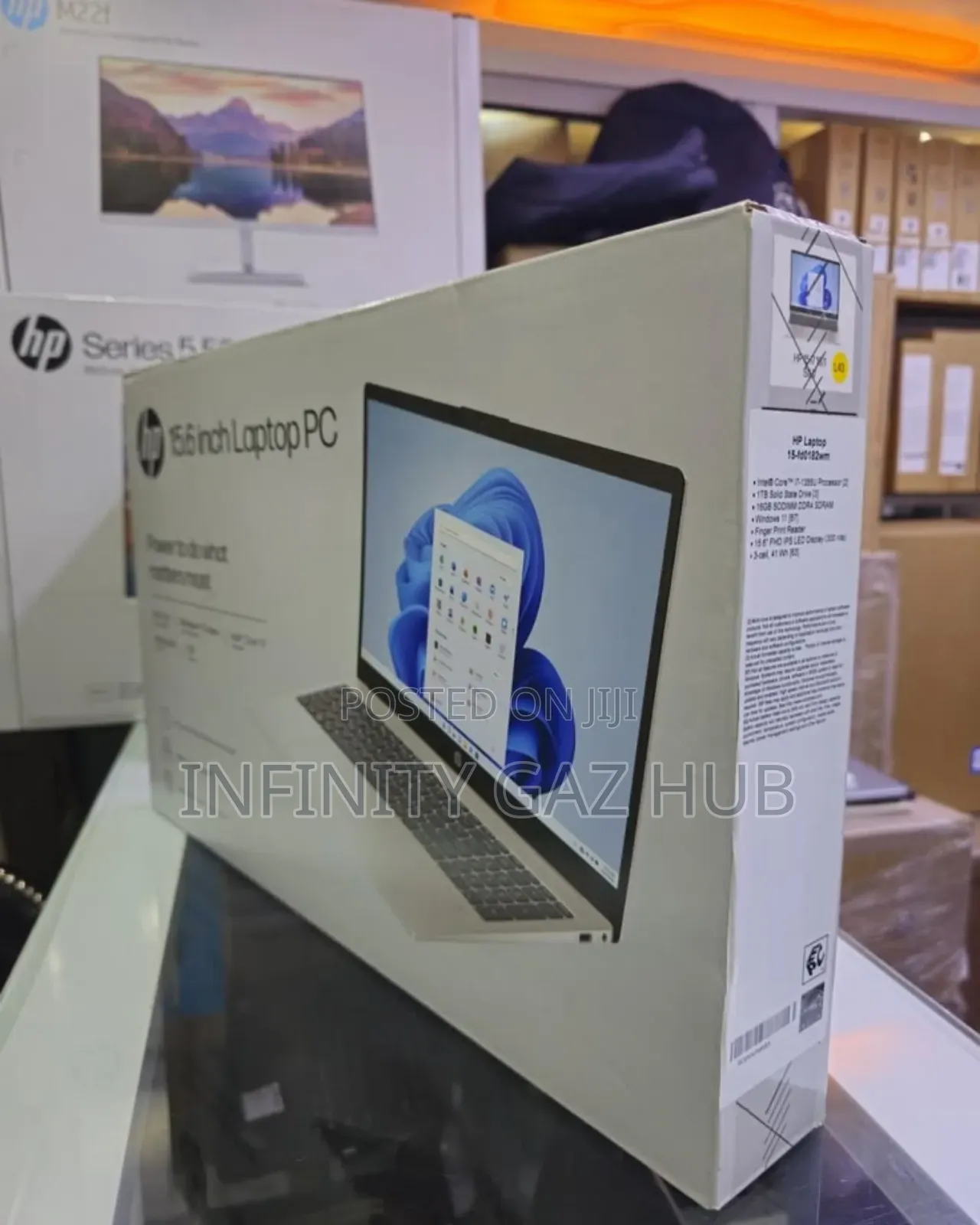New Laptop HP 15-da3007nia 8GB Intel Core i5 SSD 512GB