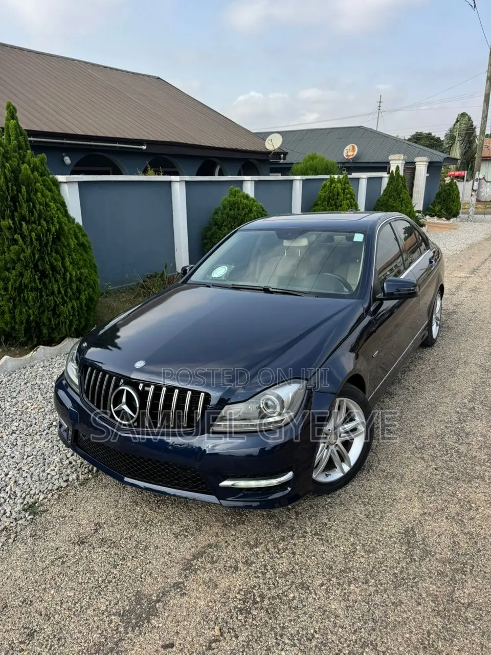 Mercedes-Benz C250 2014 Blue