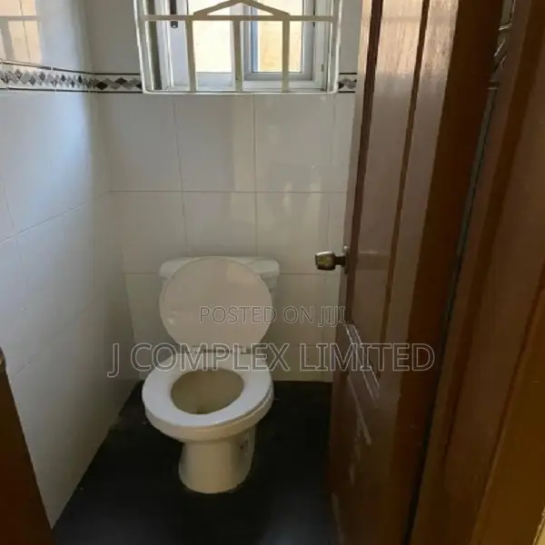 3bdrm House in Nyaniba Estate for rent