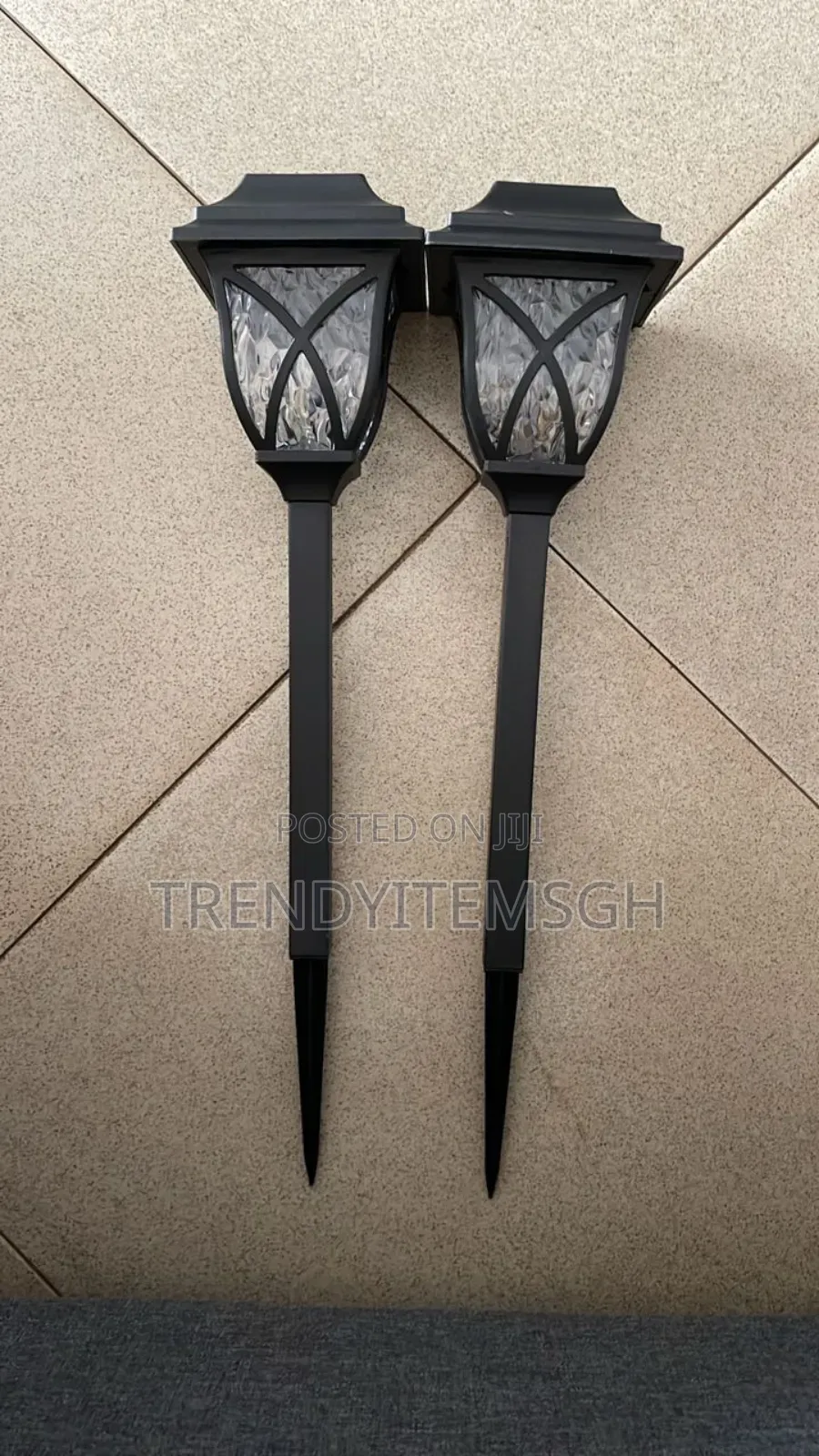 2pcs Waterproof Solar Garden Light