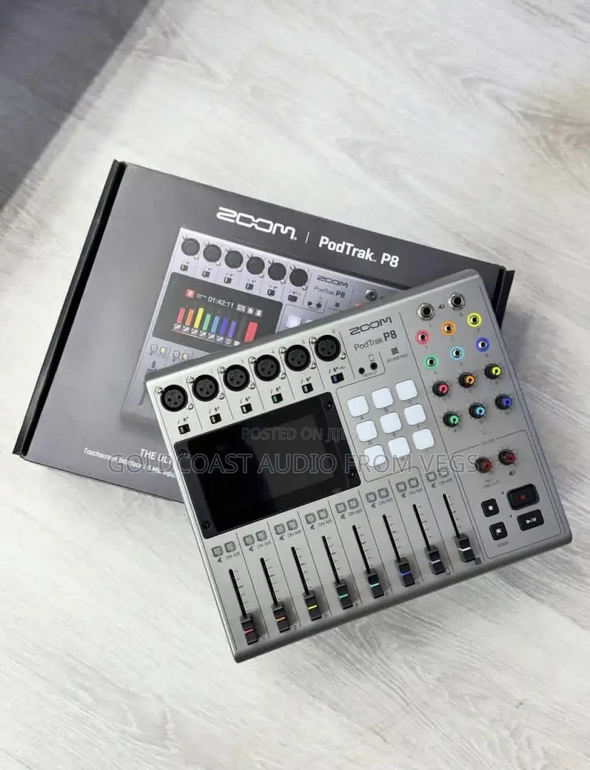 Zoom Podtrak P8 Portable Multitrack Podcast Recorder