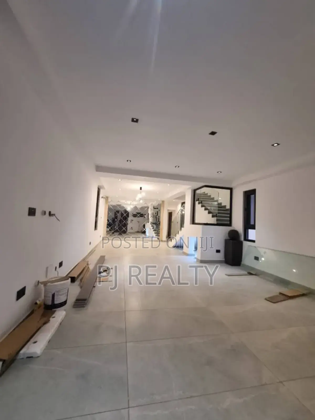 4bdrm House in Adjiriganor for sale