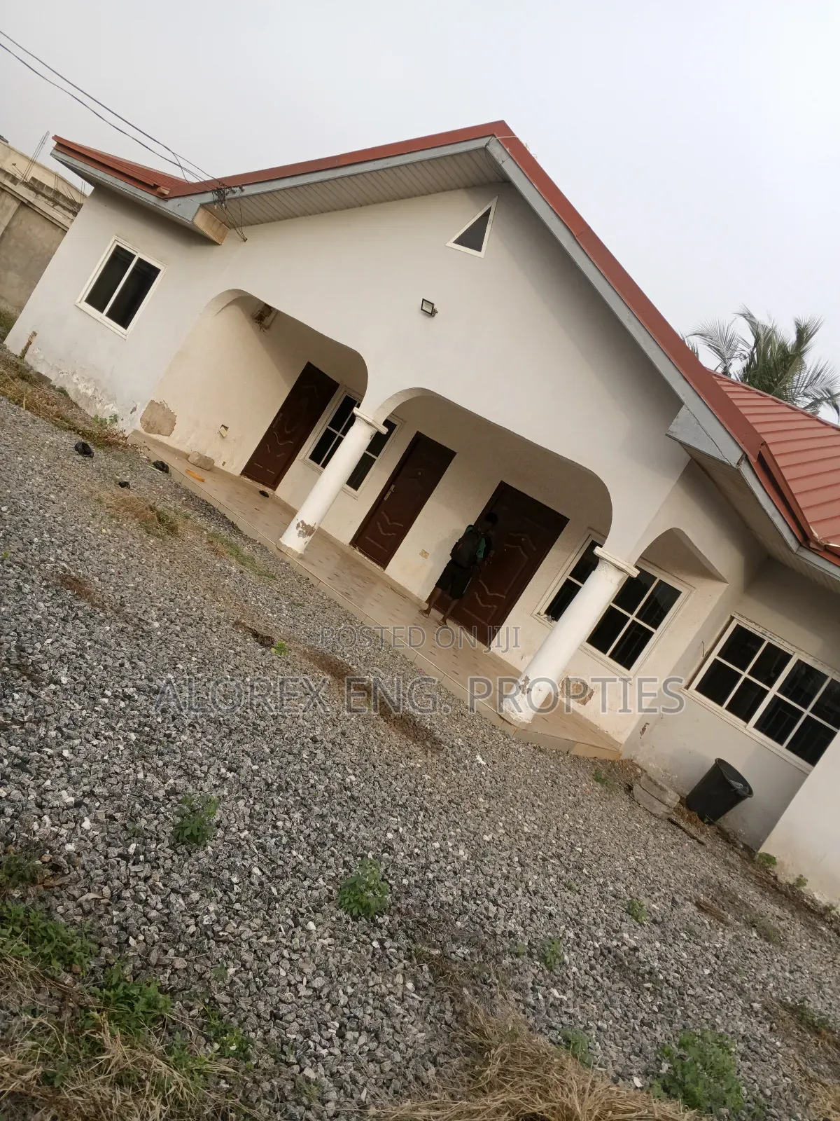 4bdrm House in Amrahia, Adenta for rent