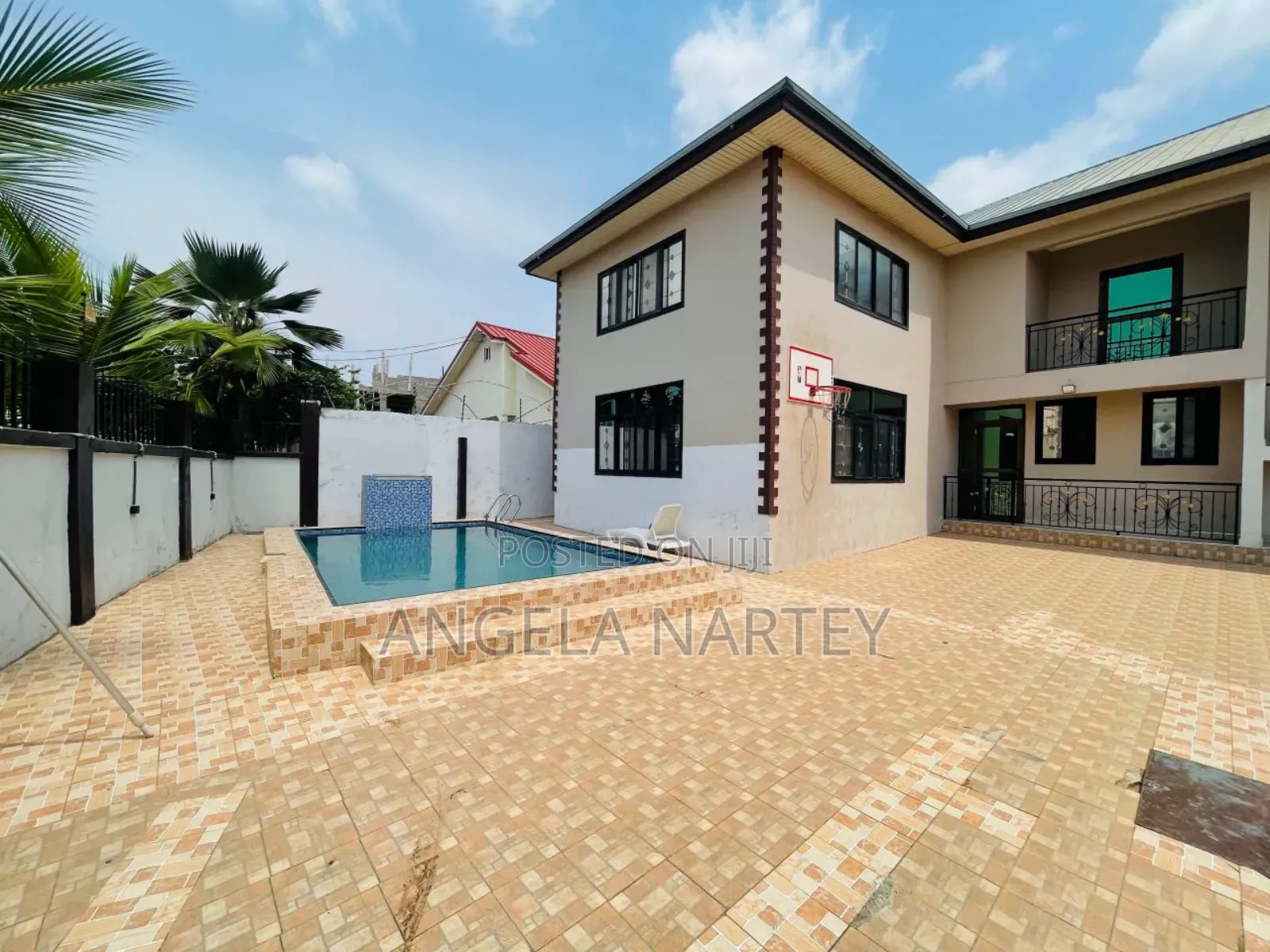 7bdrm House in Transacco-East Legon, Accra Metropolitan for sale