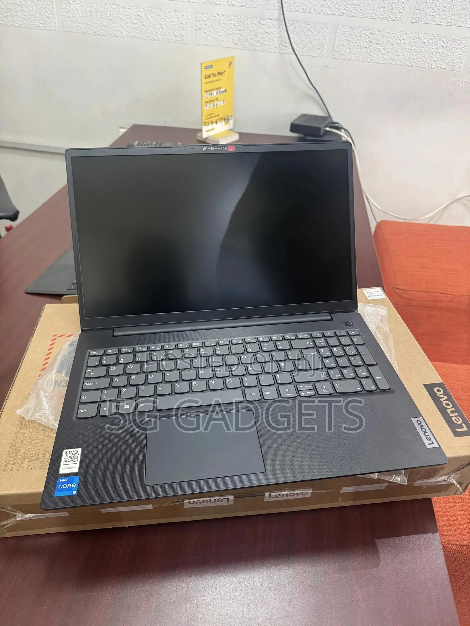 New Laptop Lenovo V15 G3 8GB Intel Core i5 SSD 512GB