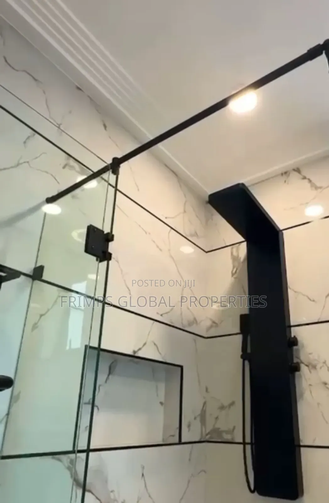 5bdrm House in East Legon for sale