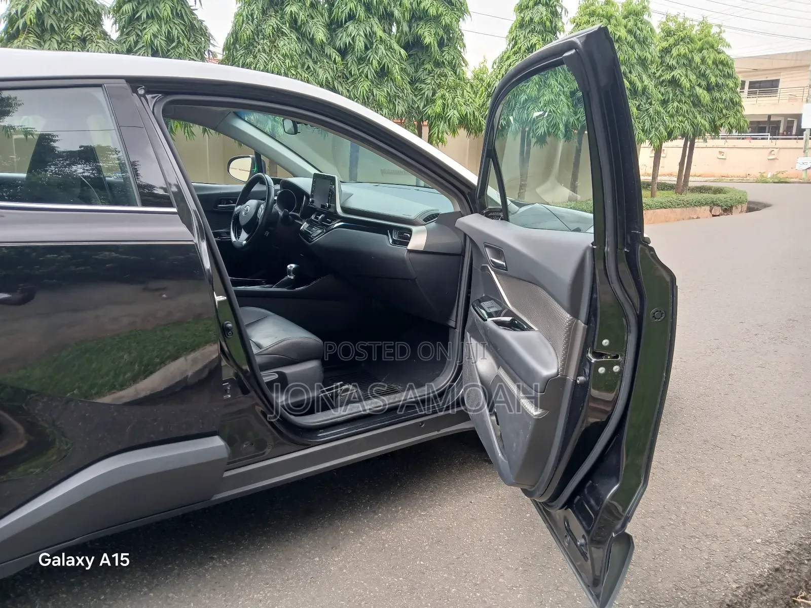 Toyota C-HR Limited 2021 Black