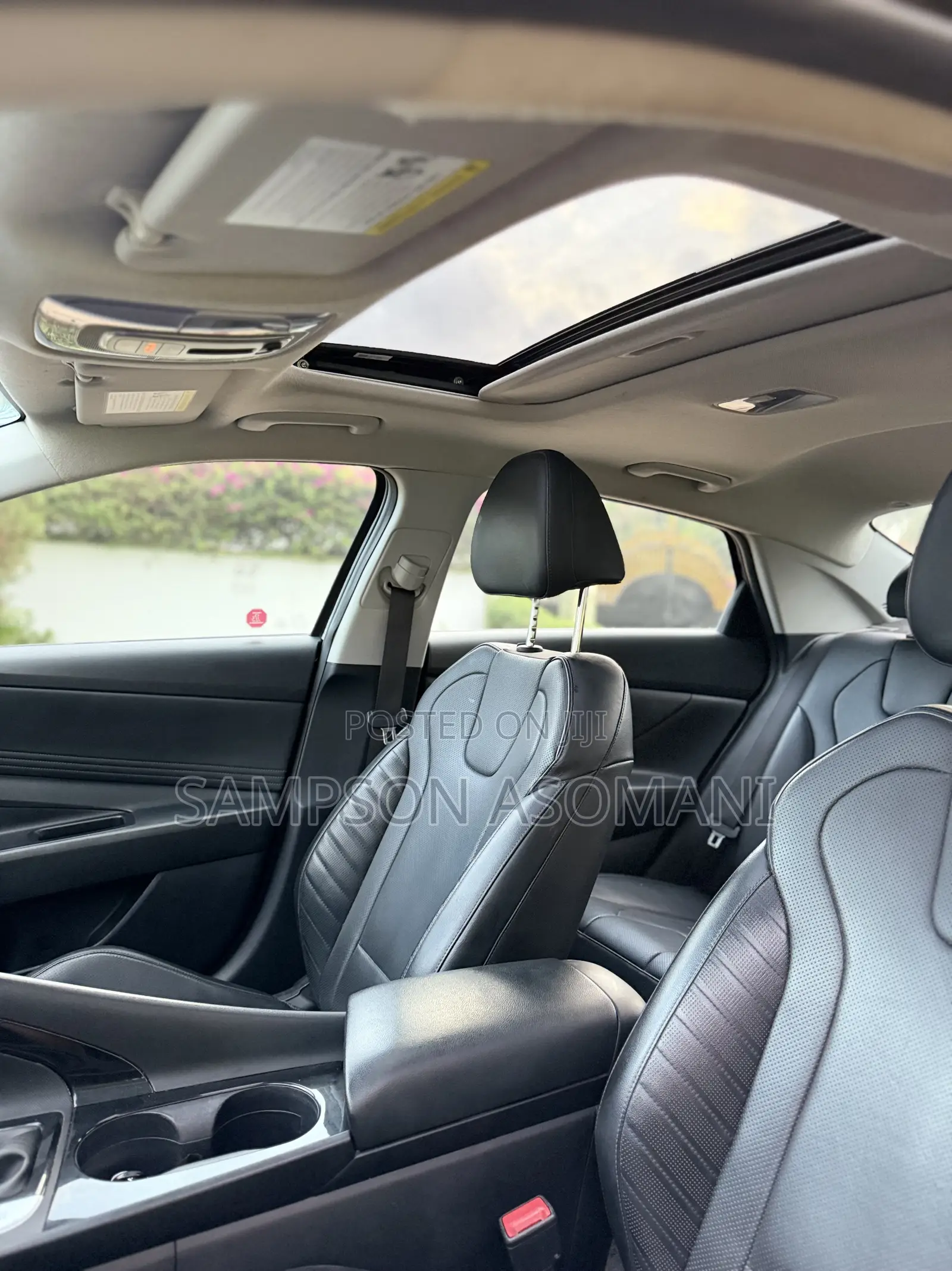 Hyundai Elantra HEV 2022 Black