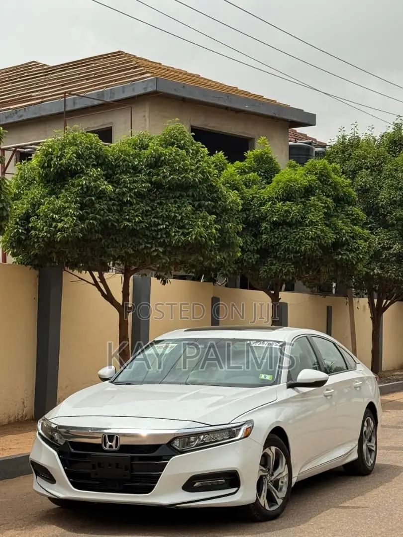 Honda Accord EX-L (2.0L 4cyl Turbo 10A) 2019 White