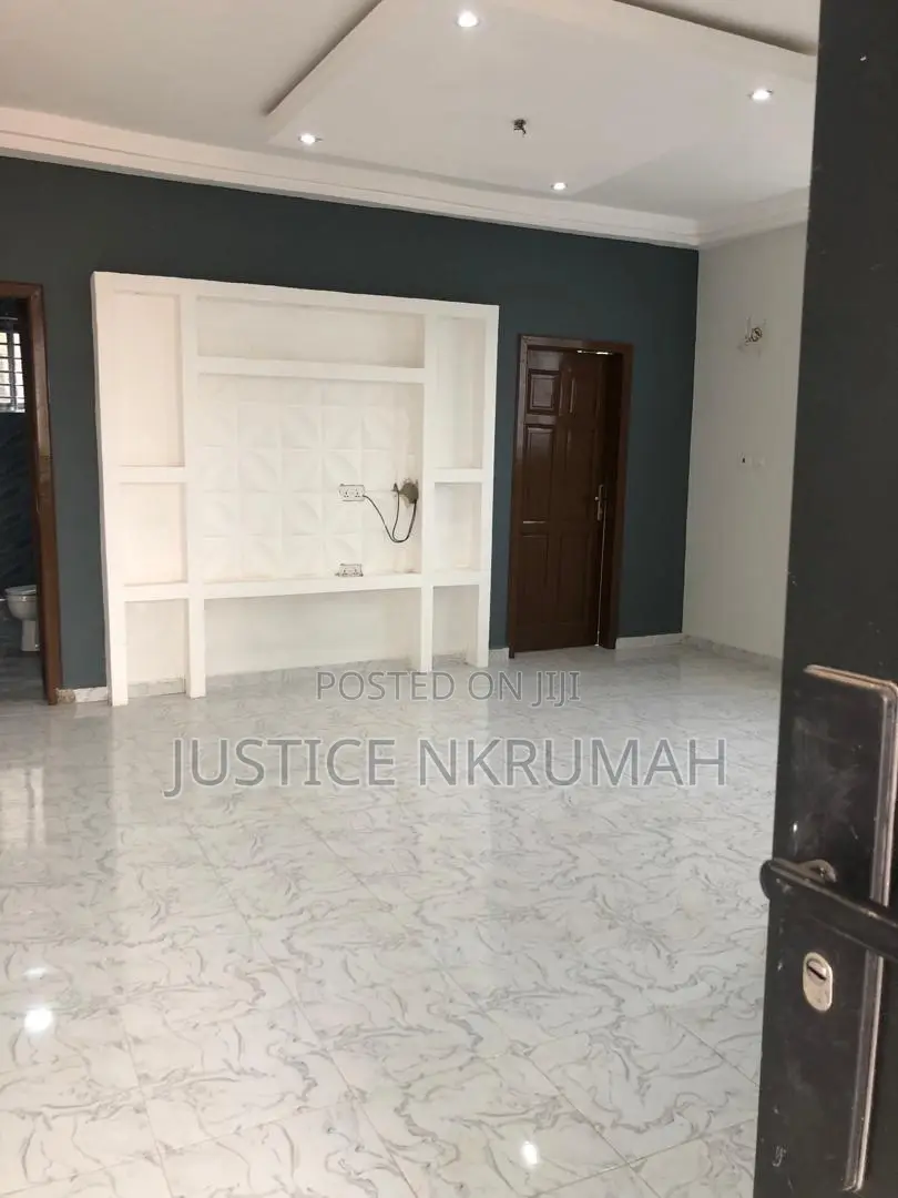 1bdrm Apartment in Mr Justice Estate, Bortiano for rent