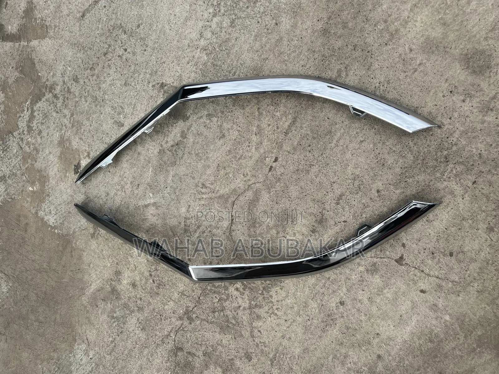 Hyundai Santa Fe 2019 Back/Rear Bumper Chrome Pair