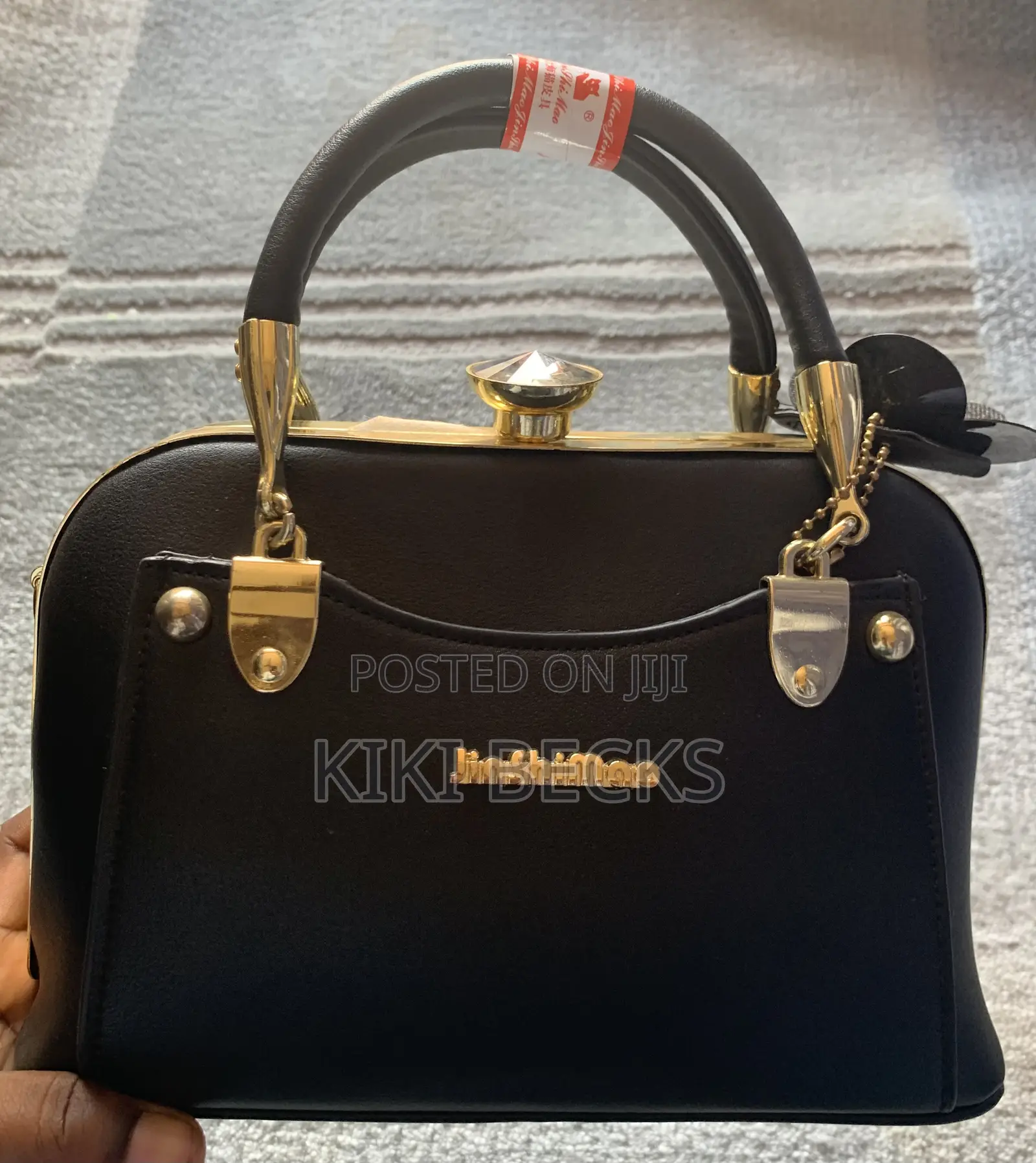 Faahionable Bags for Ladies