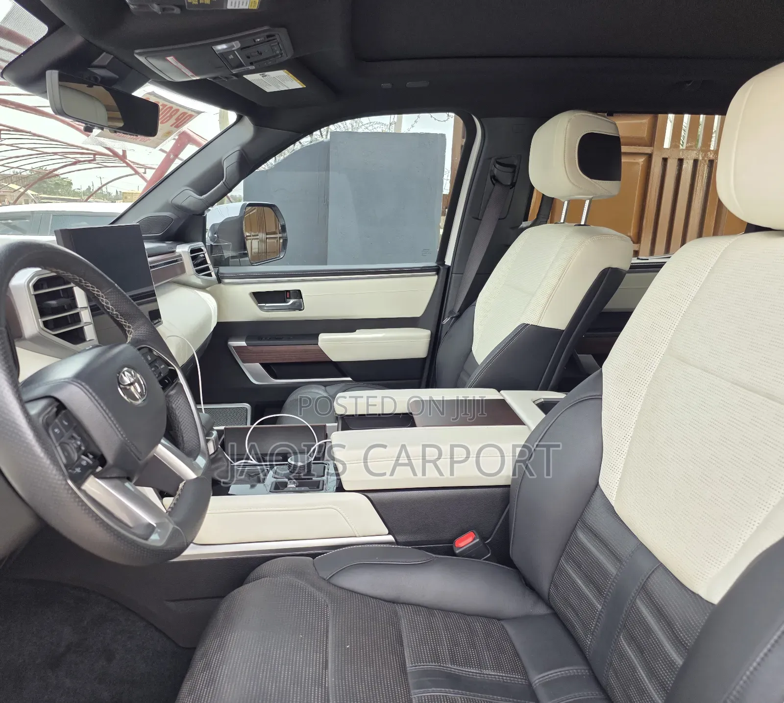 Toyota Tundra 2023 White
