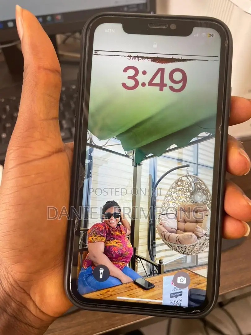 New Apple iPhone 11 128 GB Silver