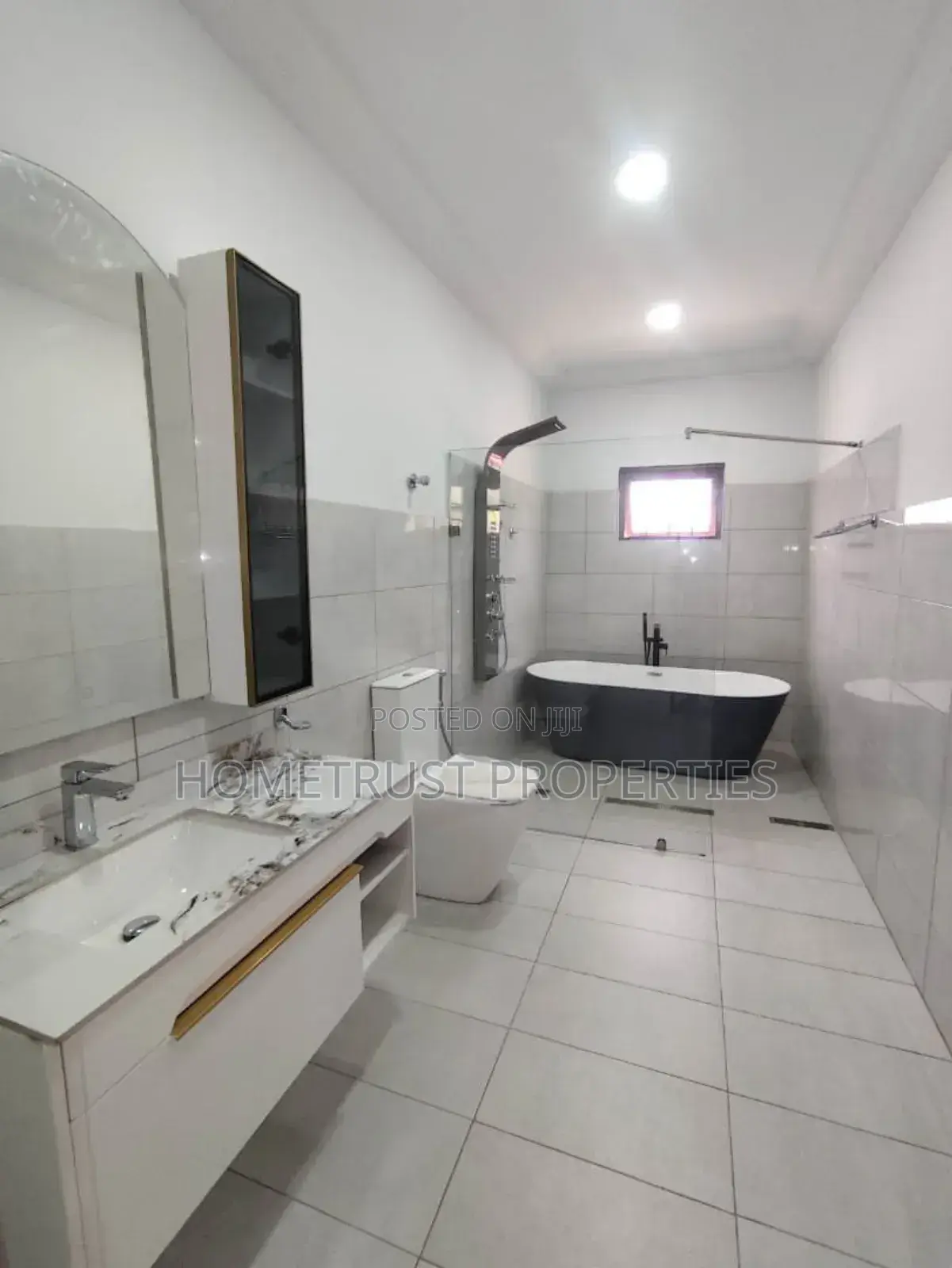 15bdrm House in Hometrust Properties, Roman Ridge for rent