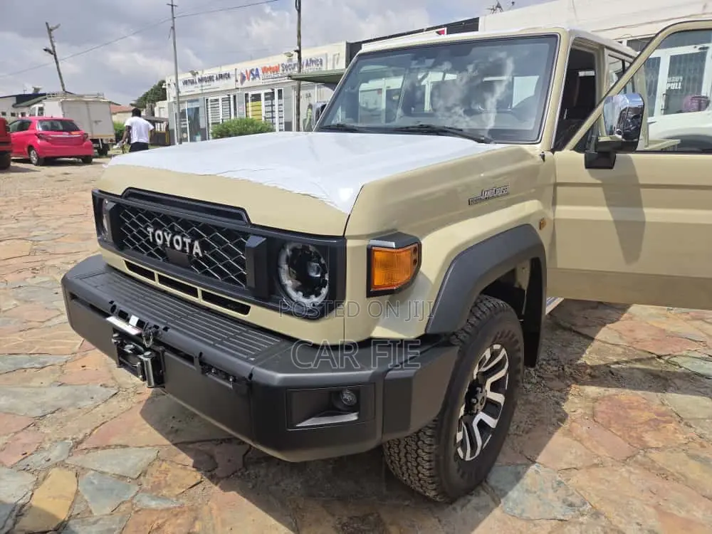 New Toyota Land Cruiser LC300 2025 Beige