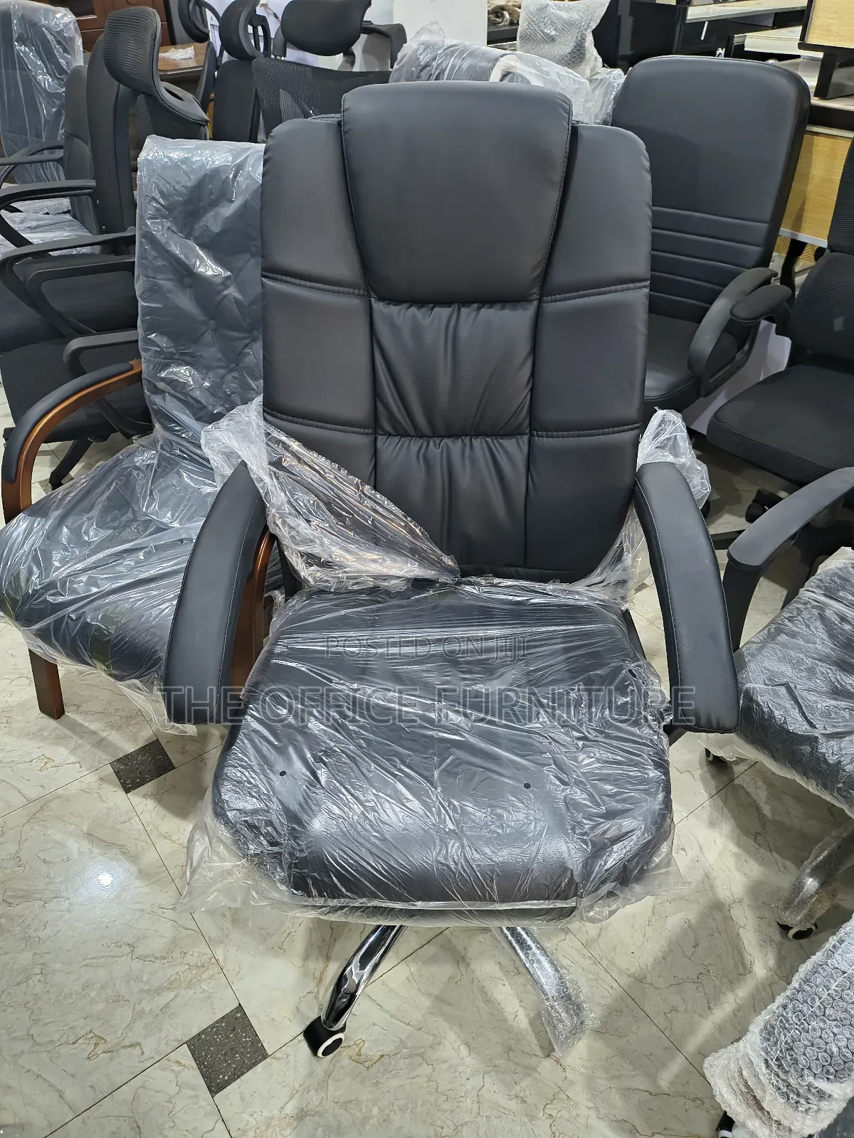 Double Padded Swivel