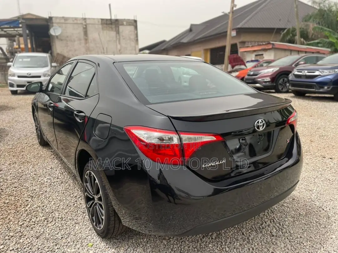 Toyota Corolla 2019 Black