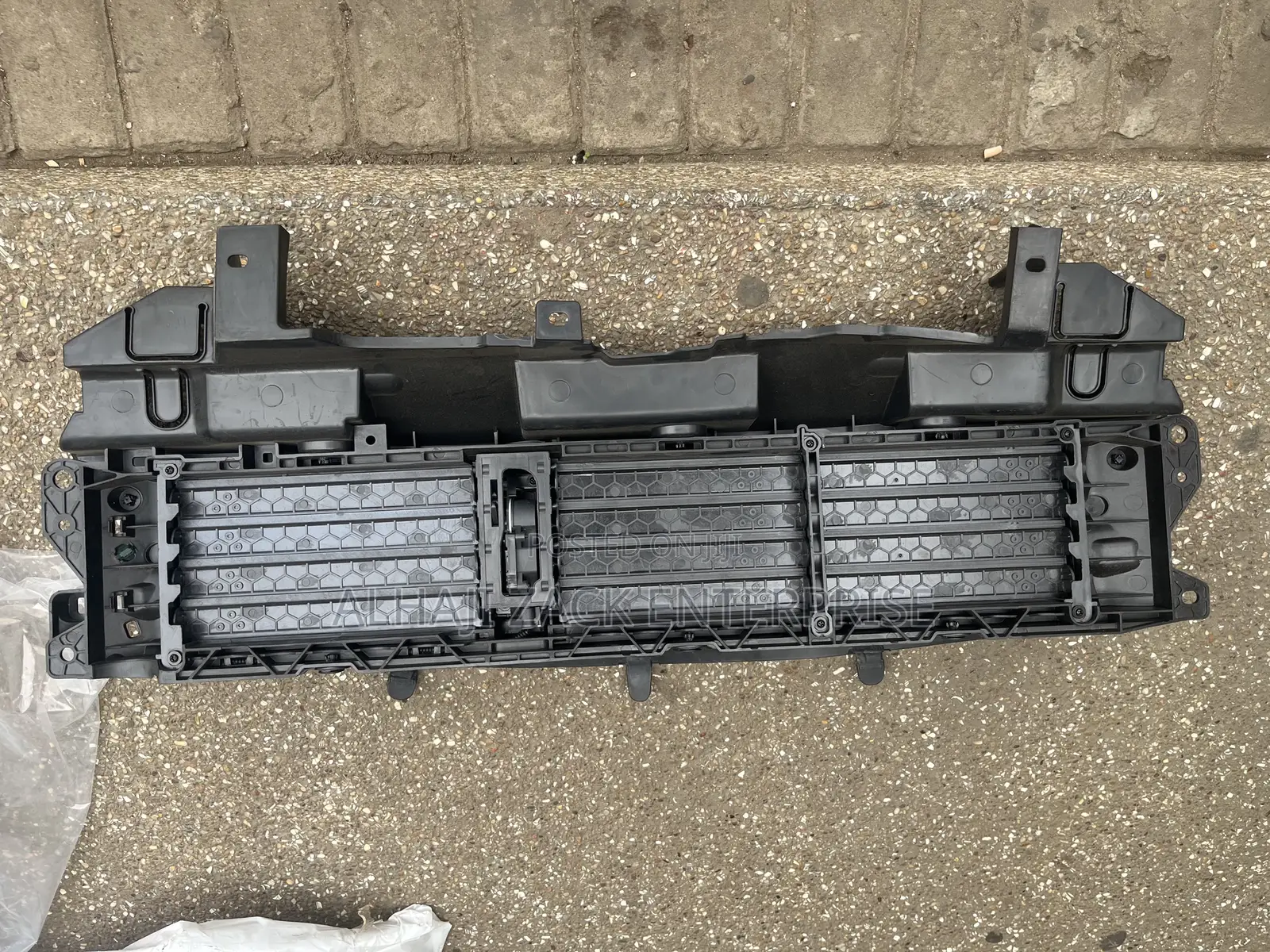 CRV 2017-2020 Top Shutter Grille With Motor