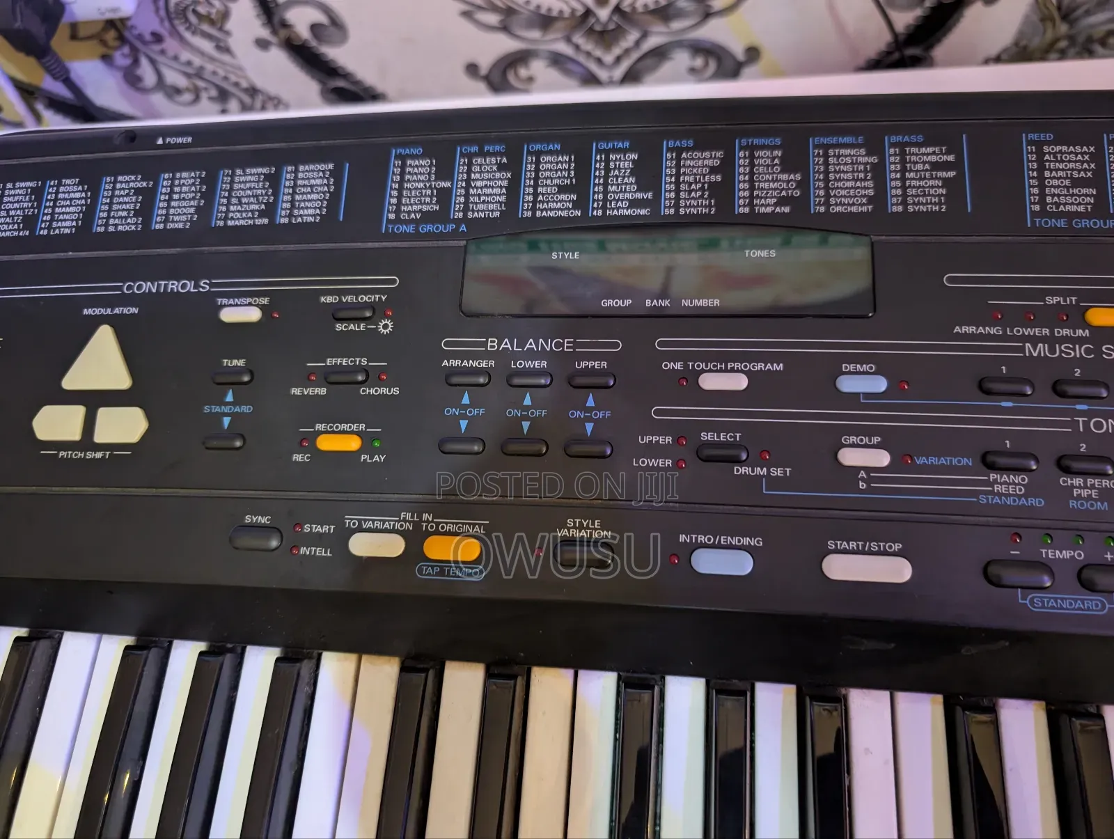 Roland E16 Keyboard