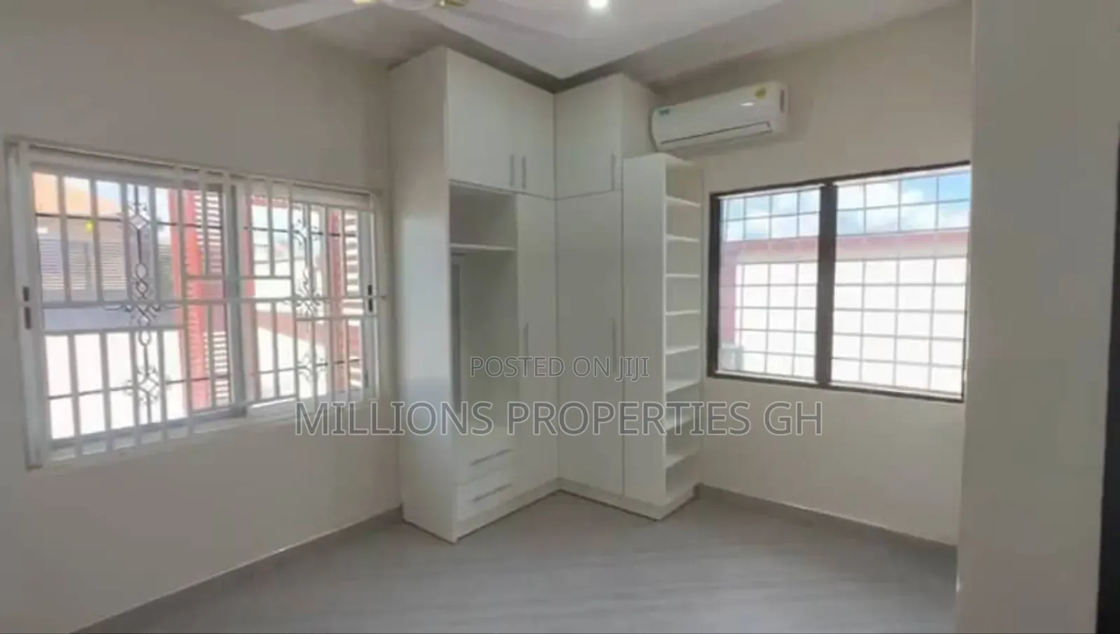 6bdrm House in Millions Properties, Kumasi Metropolitan for sale