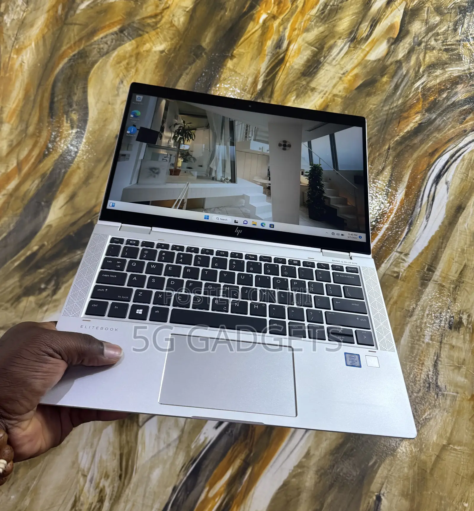 Laptop HP EliteBook 1030 8GB Intel Core i5 SSD 256GB