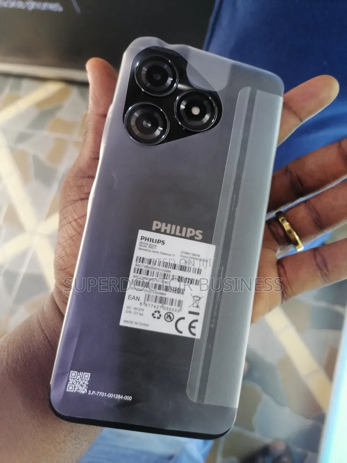 New Philips Essence 10 64 GB Black