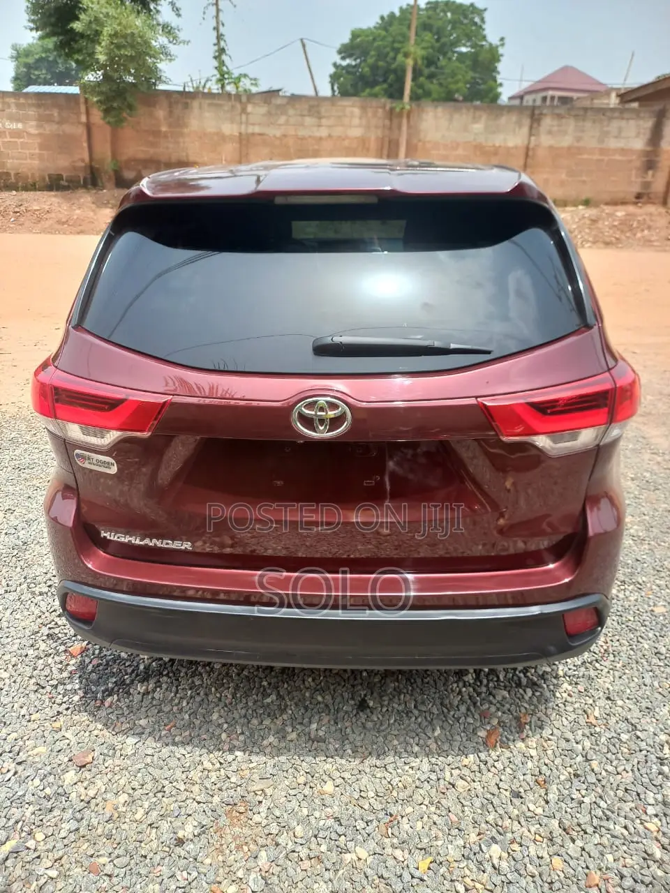 Toyota Highlander LE 4x2 (2.7L 4cyl 6A) 2018 Burgundy