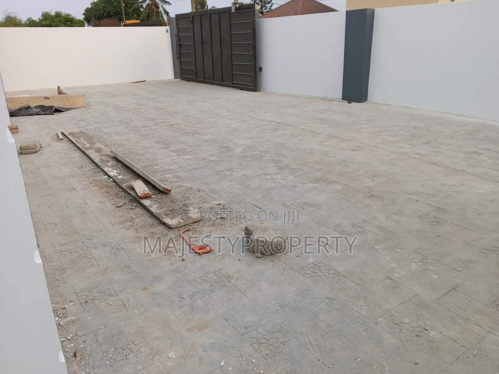 3bdrm House in Spintex for sale