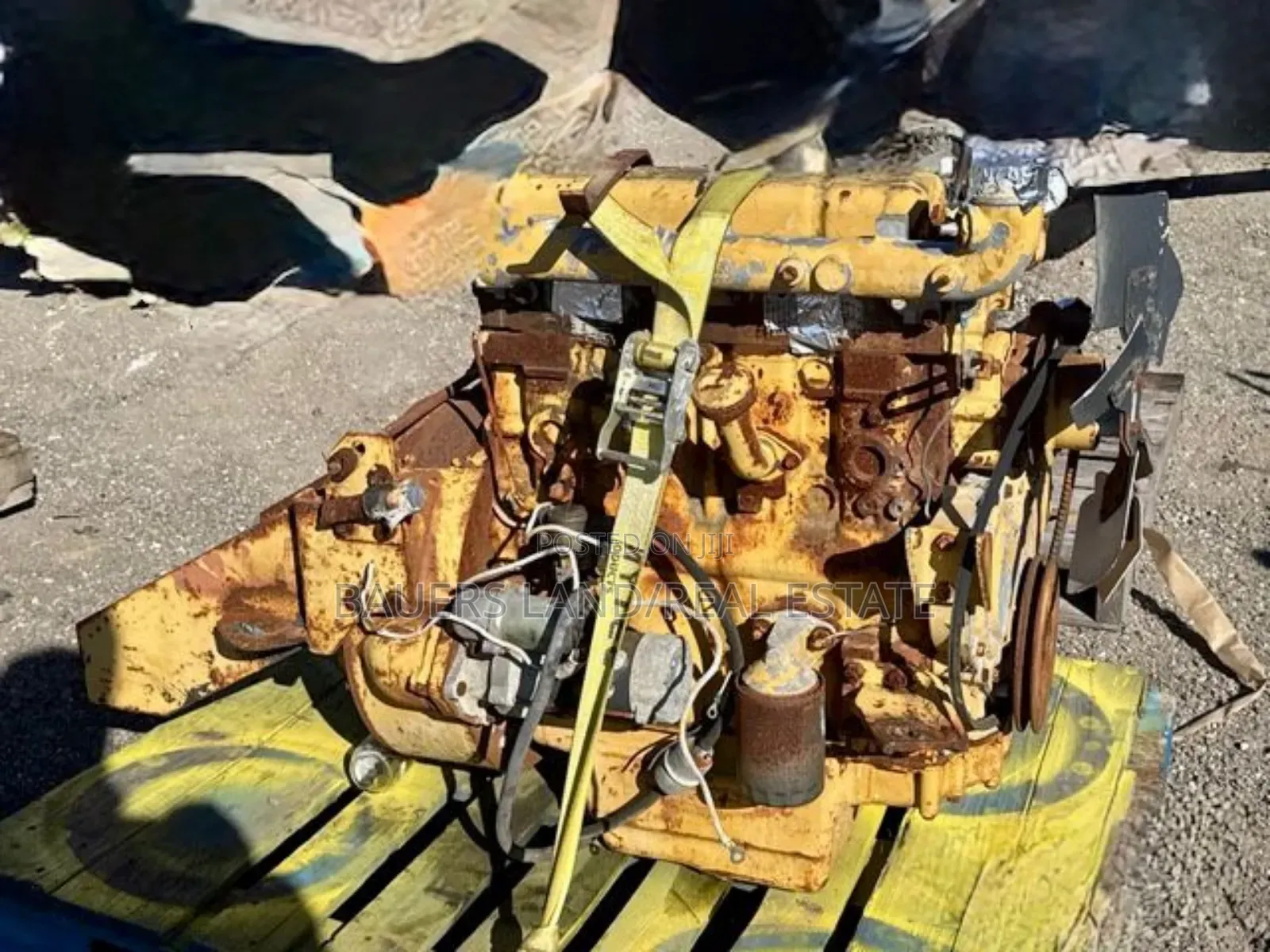 Caterpillar D330 Engine