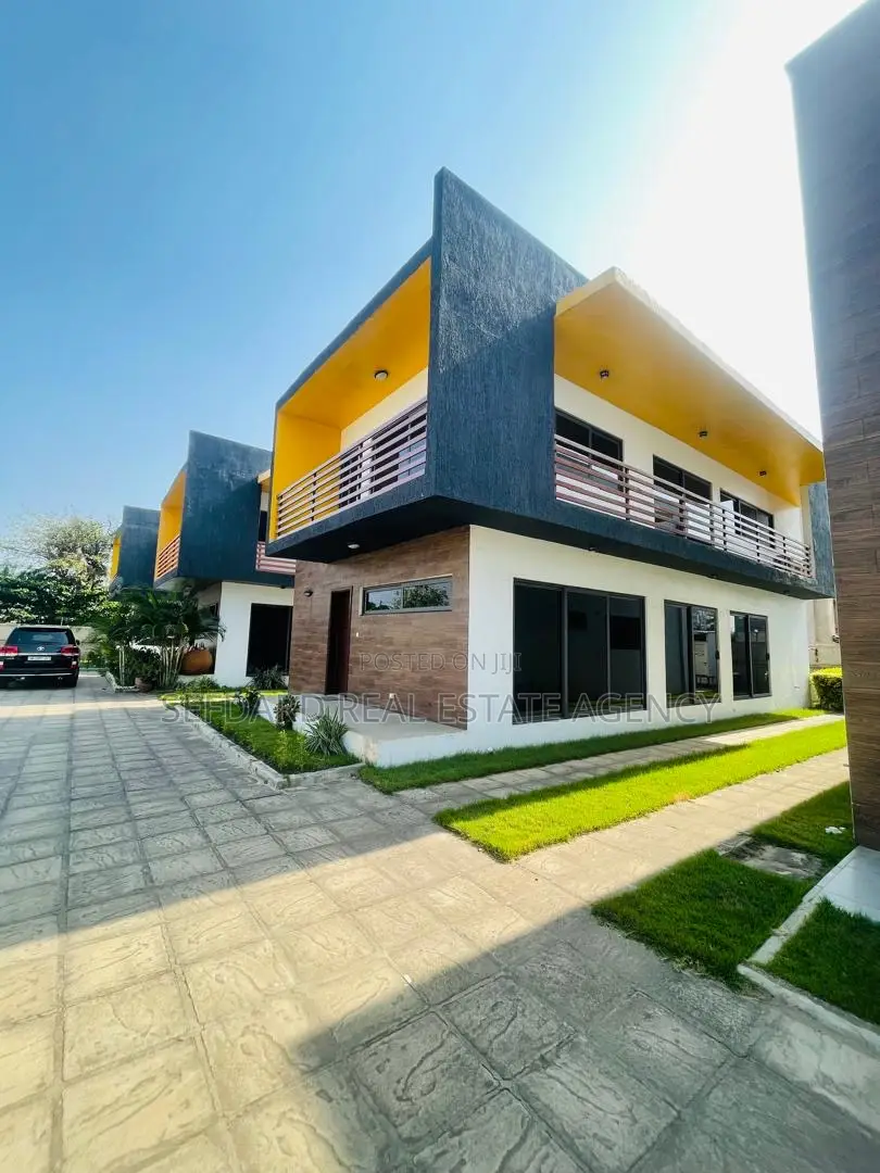 4bdrm Duplex in Abelemkpe for rent