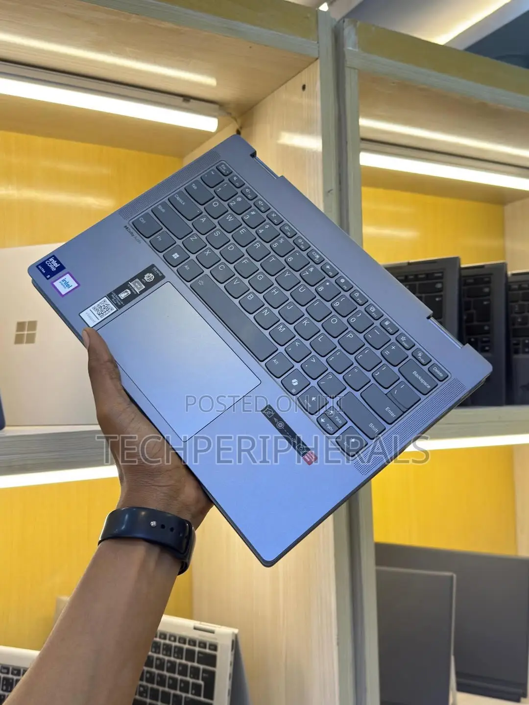 New Laptop Lenovo 8GB Intel Core Ultra 5 SSD 512GB