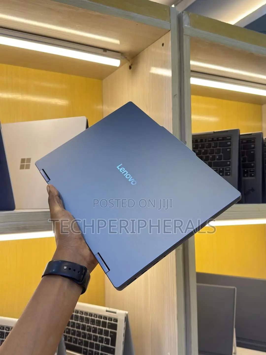 New Laptop Lenovo 8GB Intel Core Ultra 5 SSD 512GB