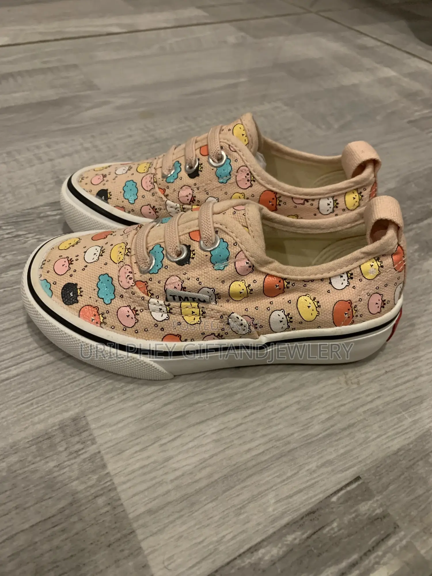 Tmtu Pink Character Print Canvas Sneakers – Cute Playful