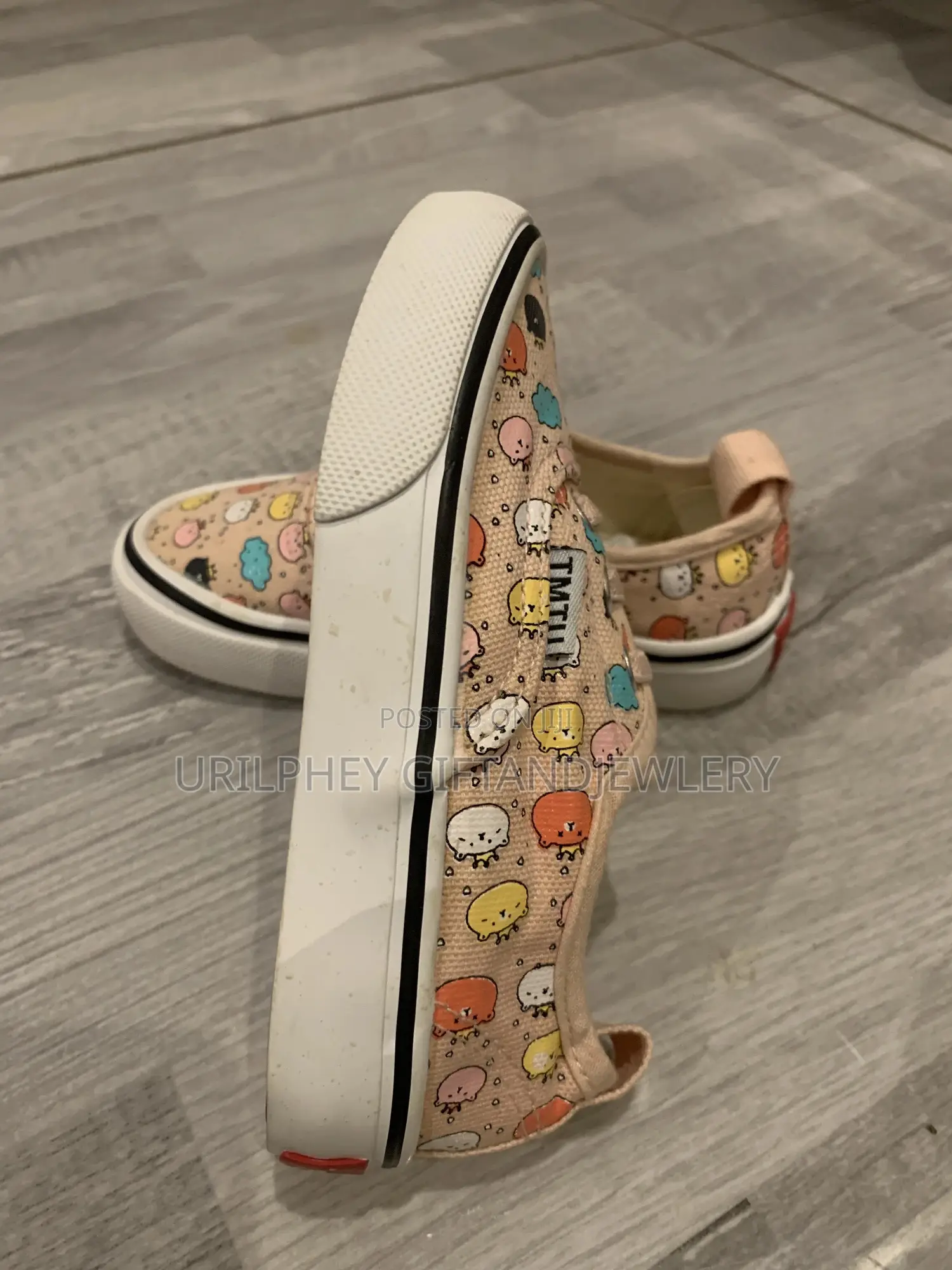 Tmtu Pink Character Print Canvas Sneakers – Cute Playful