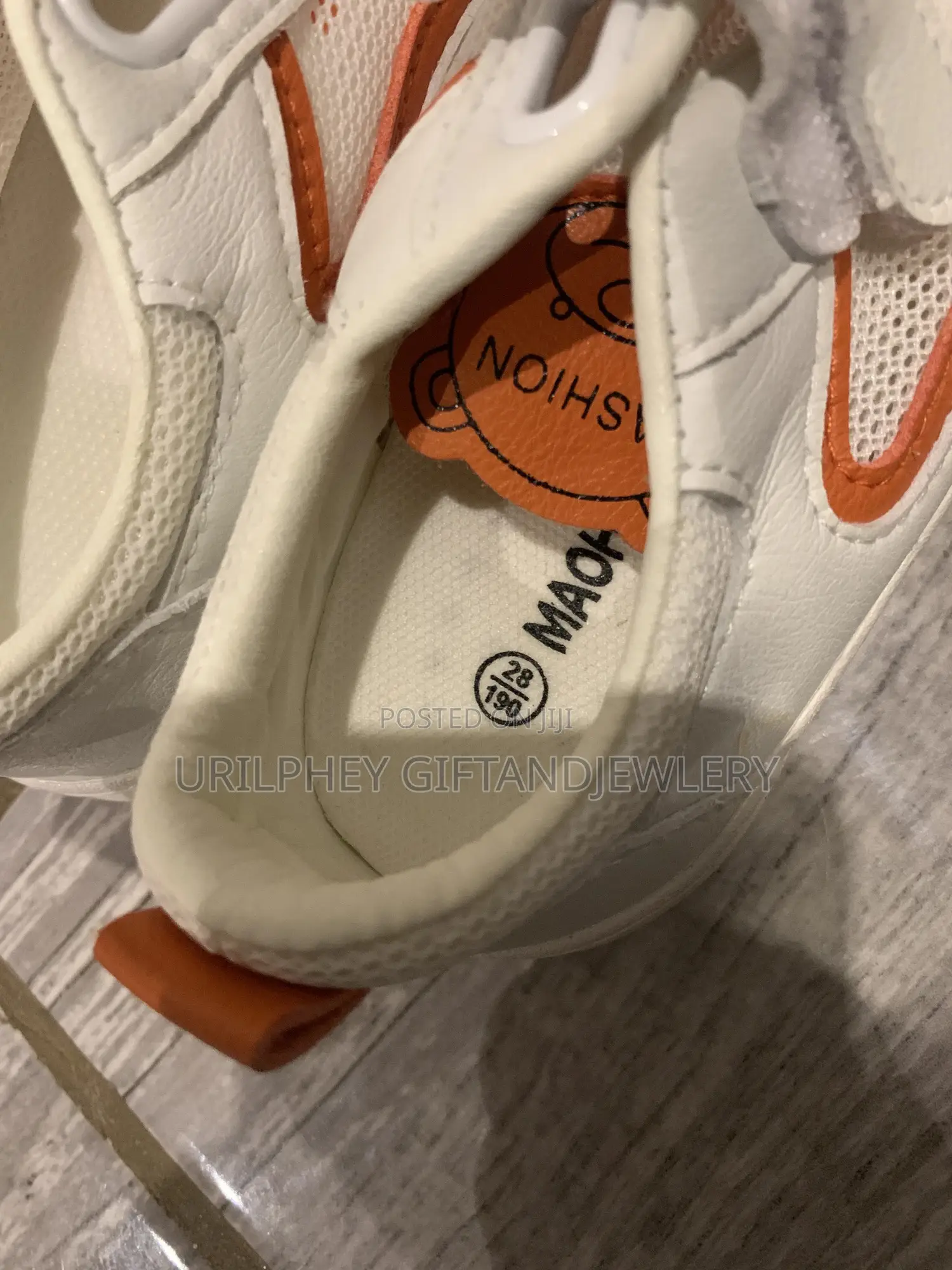 Toddler Cream Orange Teddy Bear Sneakers – Easy-Strap Athletic Shoes