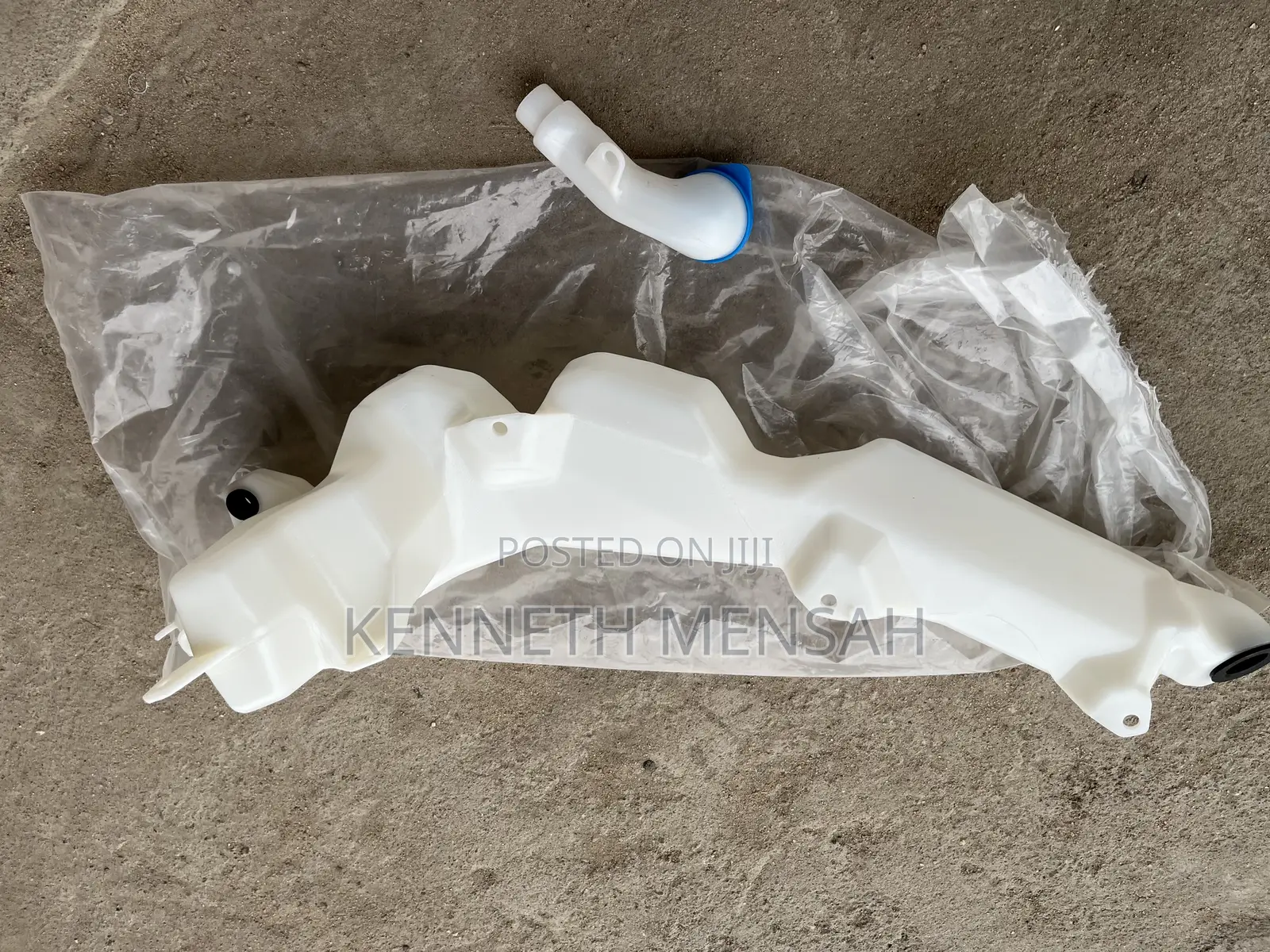 Honda Crv 2012-2016 Wiper Bottle