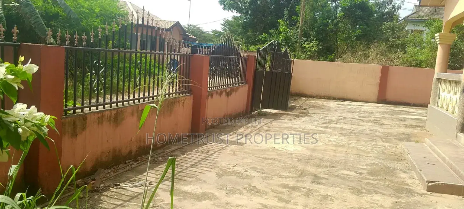 3bdrm House in Hometrust Properties, Amasaman for sale