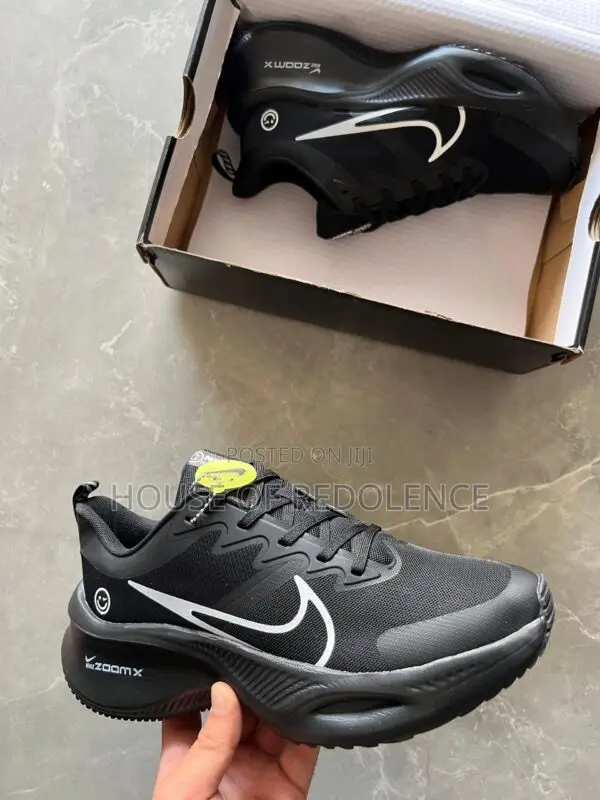 Nike Zoomx Smiley Sneakers