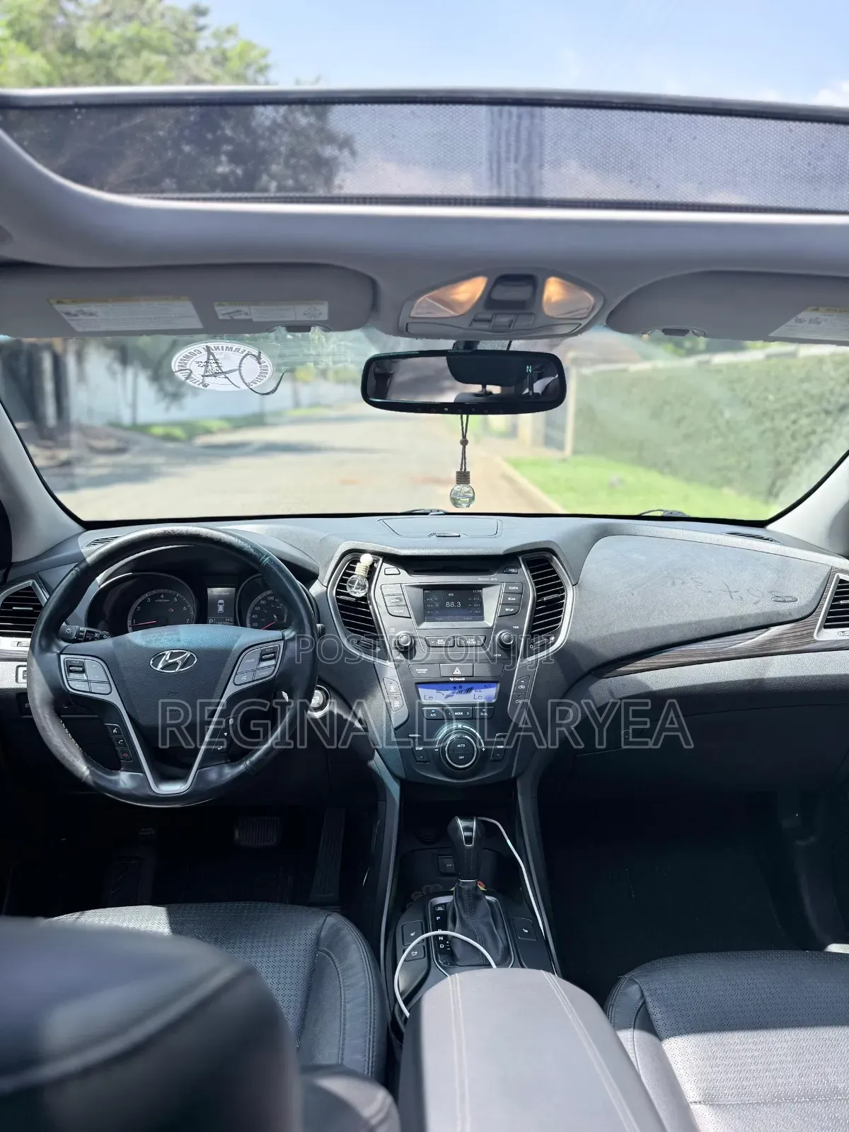 Hyundai Santa Fe 2015 Black